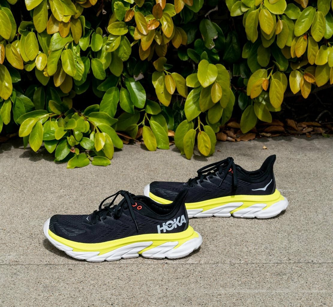 Men's Clifton Edge Anthracite / Evening Primrose