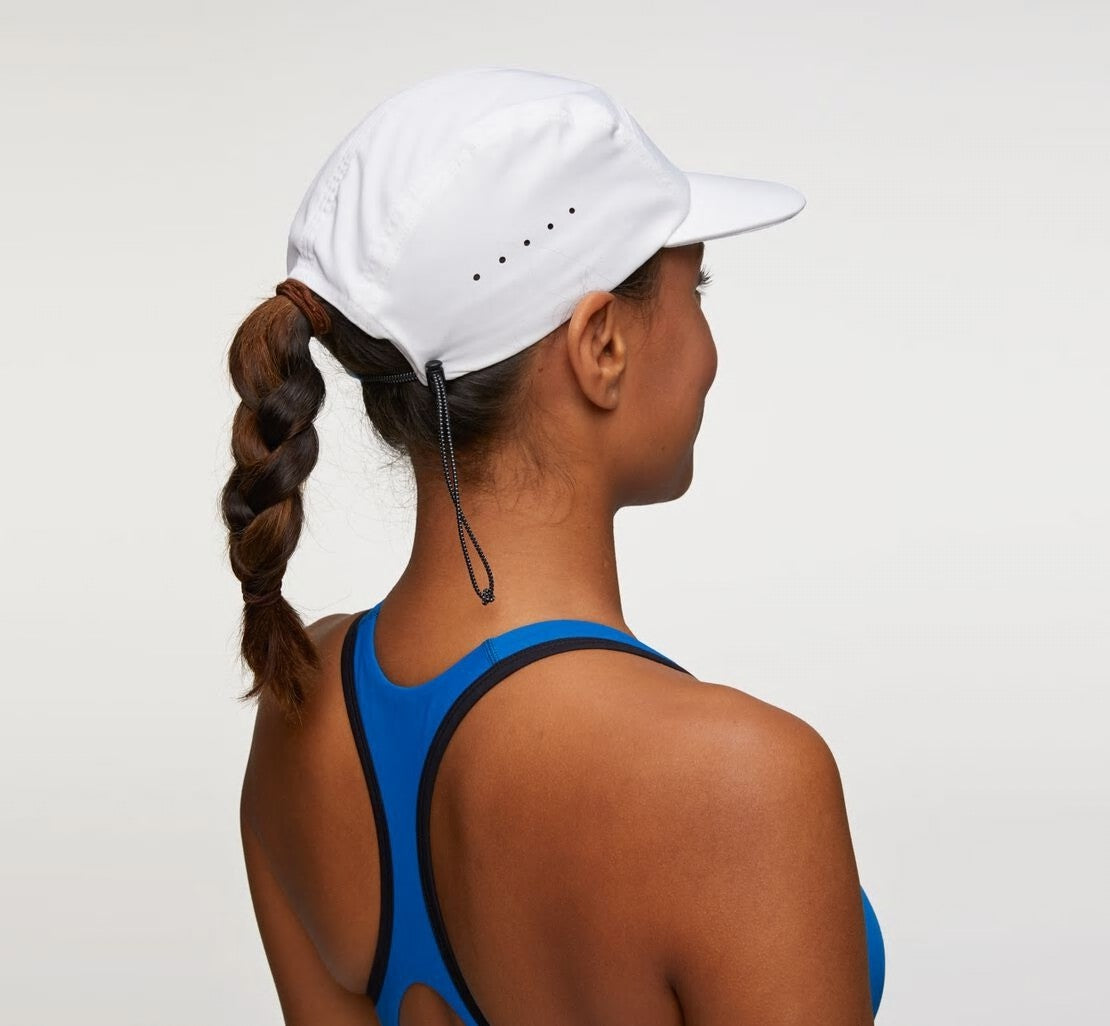 All Gender Performance Hat White / Diva Blue