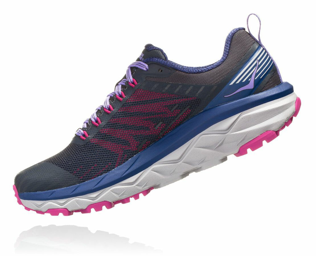 Women's Challenger ATR 5 Ebony / Very Berry