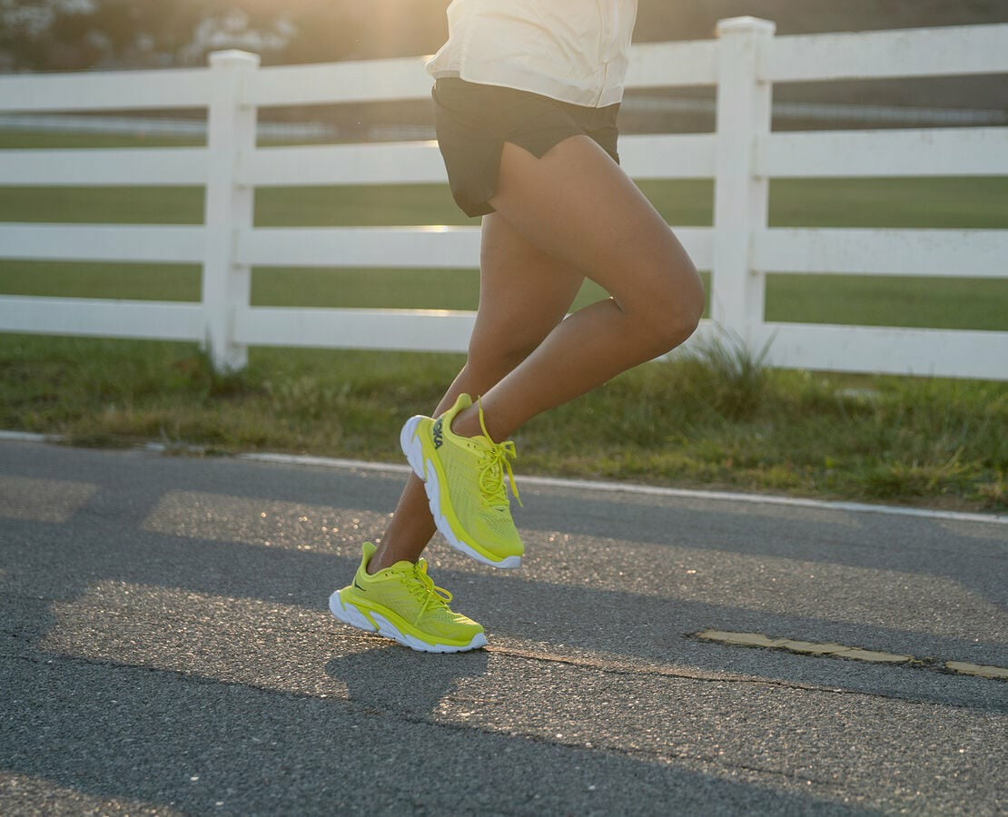 Women's Clifton Edge Citrus / White