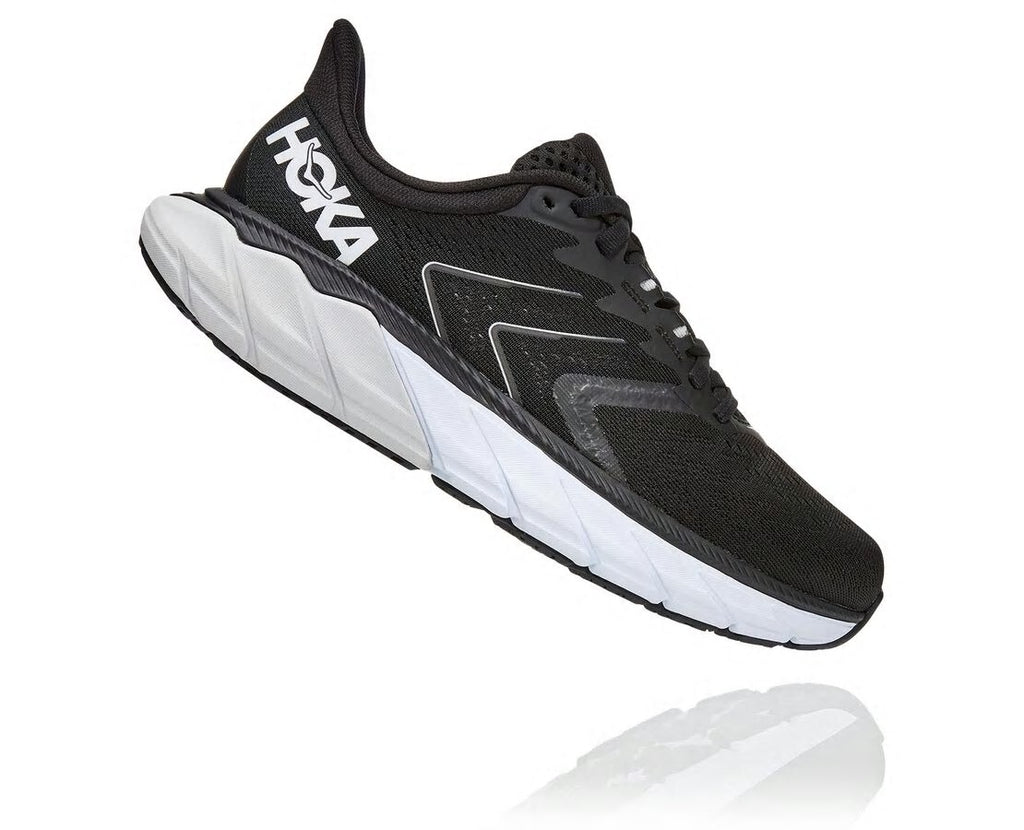 Women's Arahi 5 Black / White
