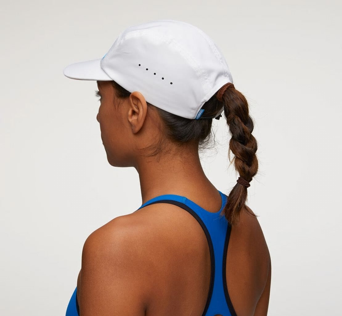 All Gender Performance Hat White / Diva Blue